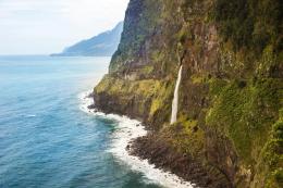 Véu da Noiva Waterfall, Madeira, Portugal